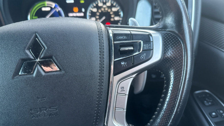 Mitsubishi Outlander 2.4 PHEV Dynamic Safety 5dr Auto Estate